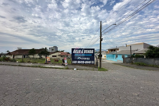 Área em Praia de Fora  -  Palhoça