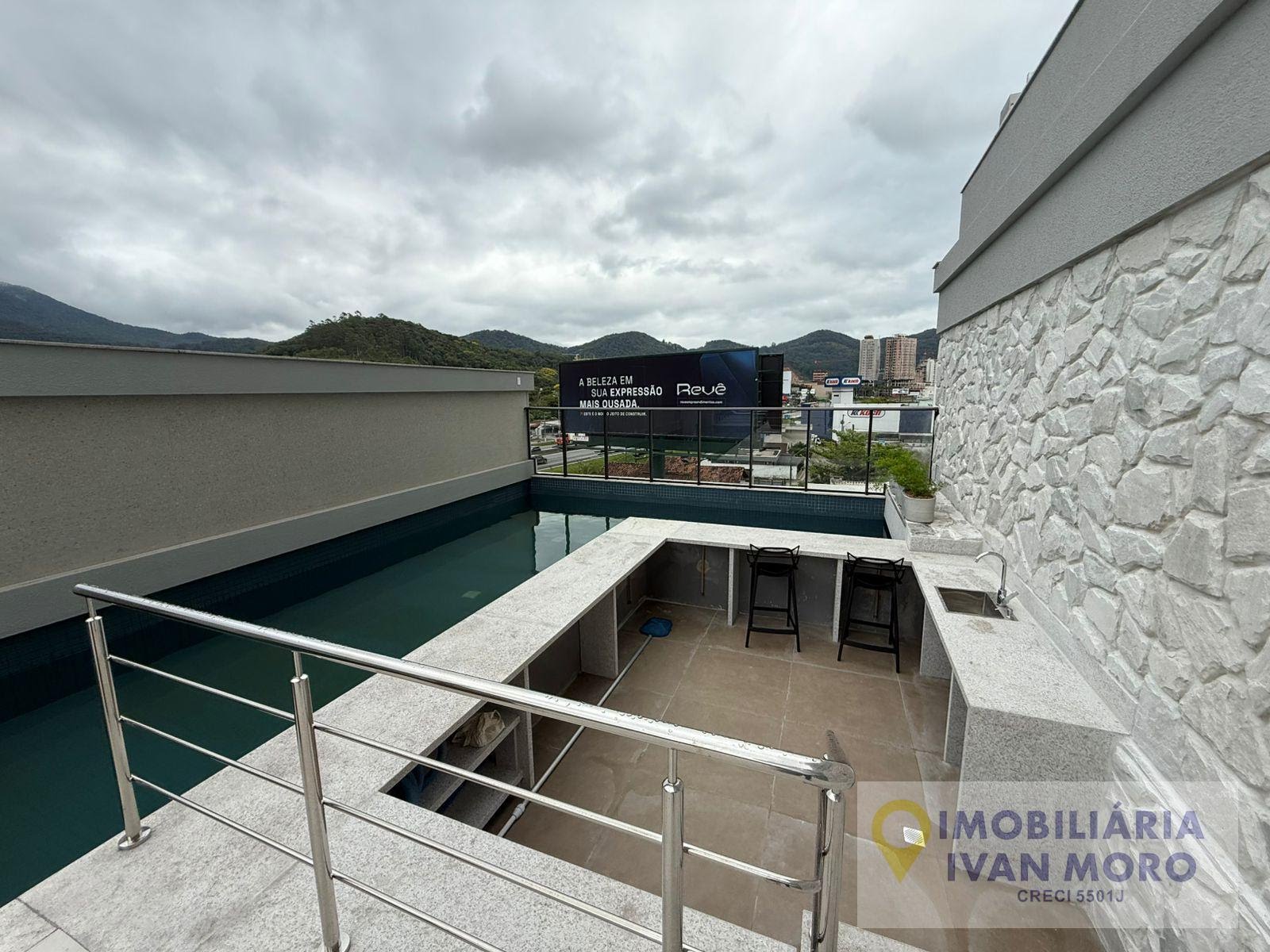 Apartamento à venda com 3 quartos, 3 suítes, 2 vagas e 127m² no Centro, Itapema (SC) — foto 9 de 19