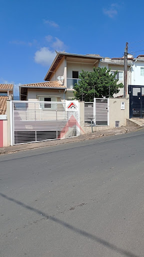 Casa Padrão no Bairro Ponte Nova em Extrema
