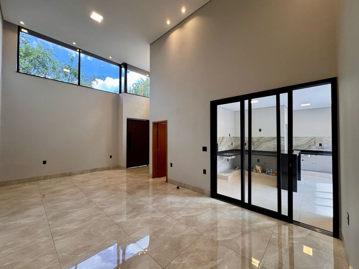 Casa à venda com 3 quartos, 3 suítes, 4 vagas e 153m² no Real Sul, Ribeirão Preto (SP) — foto 12 de 27