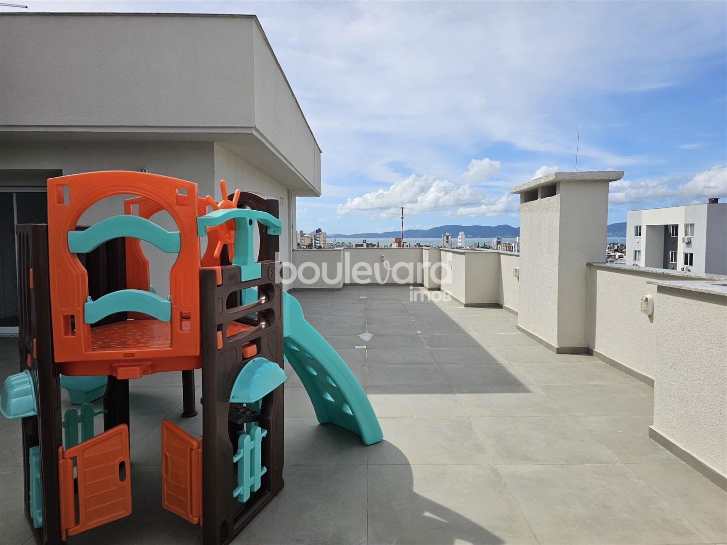 Apartamento à venda com 2 quartos, 1 suíte, 1 vaga e 70m² no Ipiranga, São José (SC) — foto 21 de 22