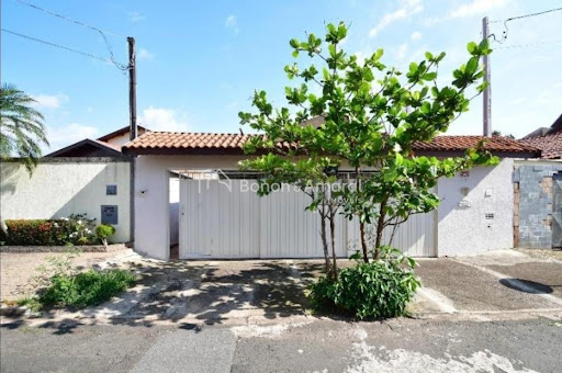 Casa, 3 quartos, 240 m² - Foto 1