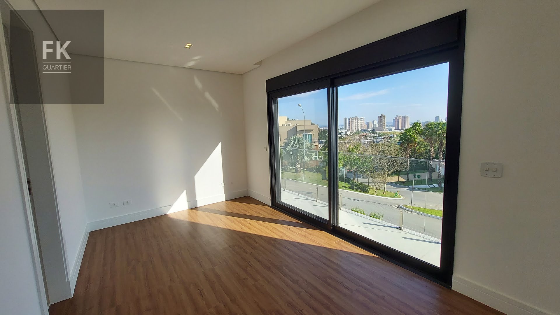Casa à venda com 5 quartos, 5 suítes, 4 vagas e 560m² no Tamboré, Barueri (SP) — foto 8 de 30
