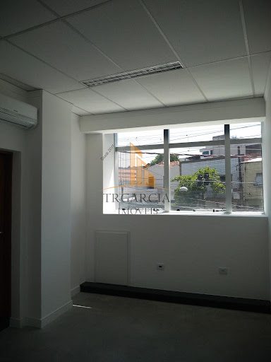 Sala comercial de 20m² na Quarta Parada - SP: por R$2.500 locação disponível