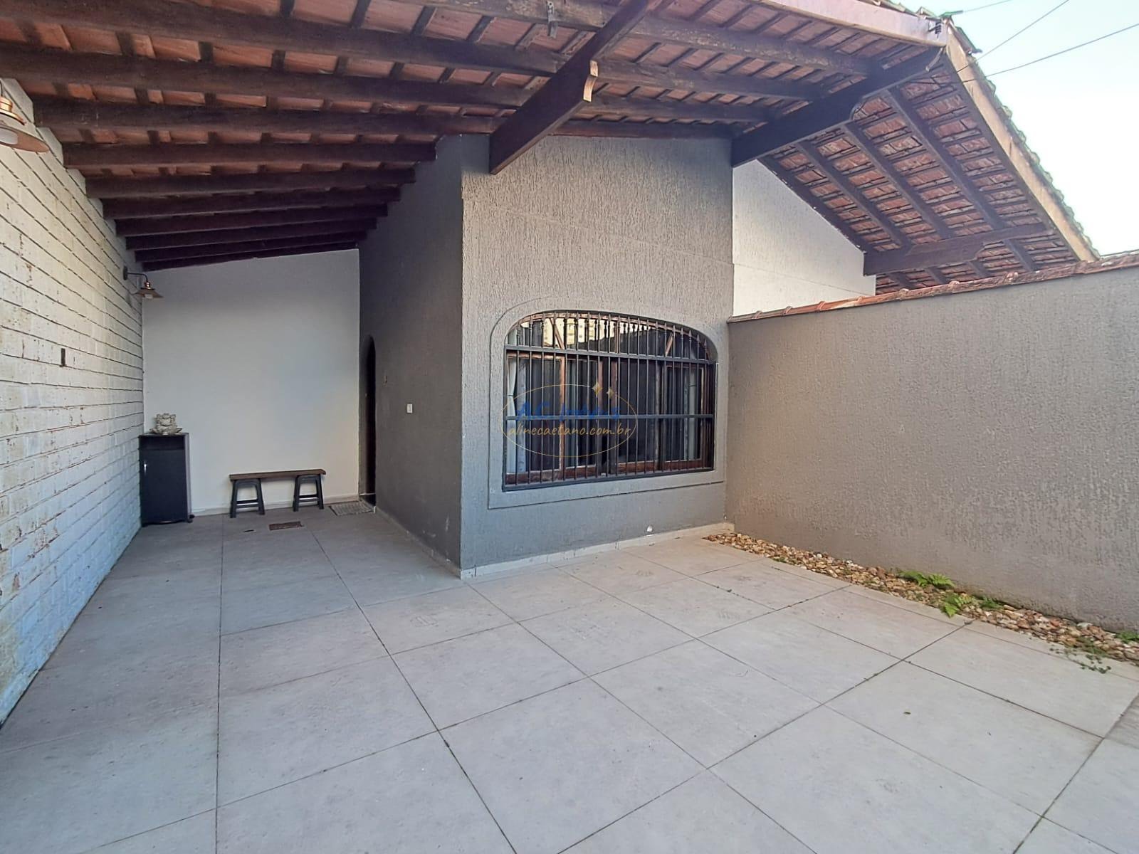 Casa à venda com 2 quartos, 2 banheiros, 2 vagas e 90m² no Vila Tupi, Praia Grande — foto principal