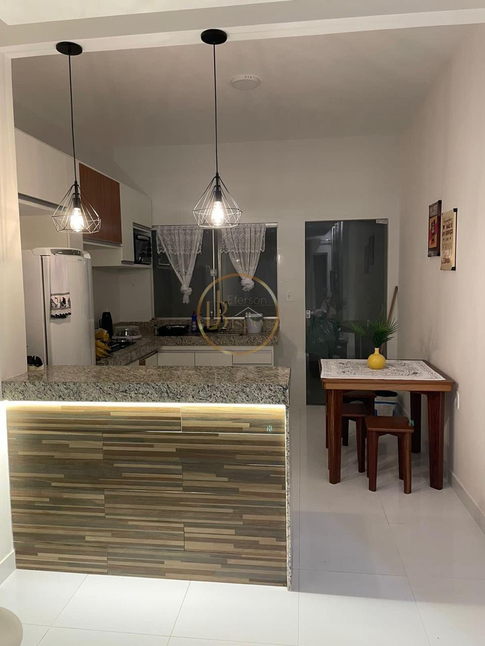 Apartamento à venda com 2 quartos, 2 banheiros, 1 vaga e 70m² no Alto Taperapuan, Porto Seguro — foto principal