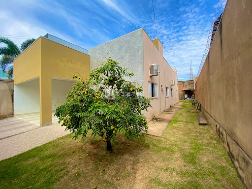 Casa em Loteamento Jardins Florença  -  Catalão