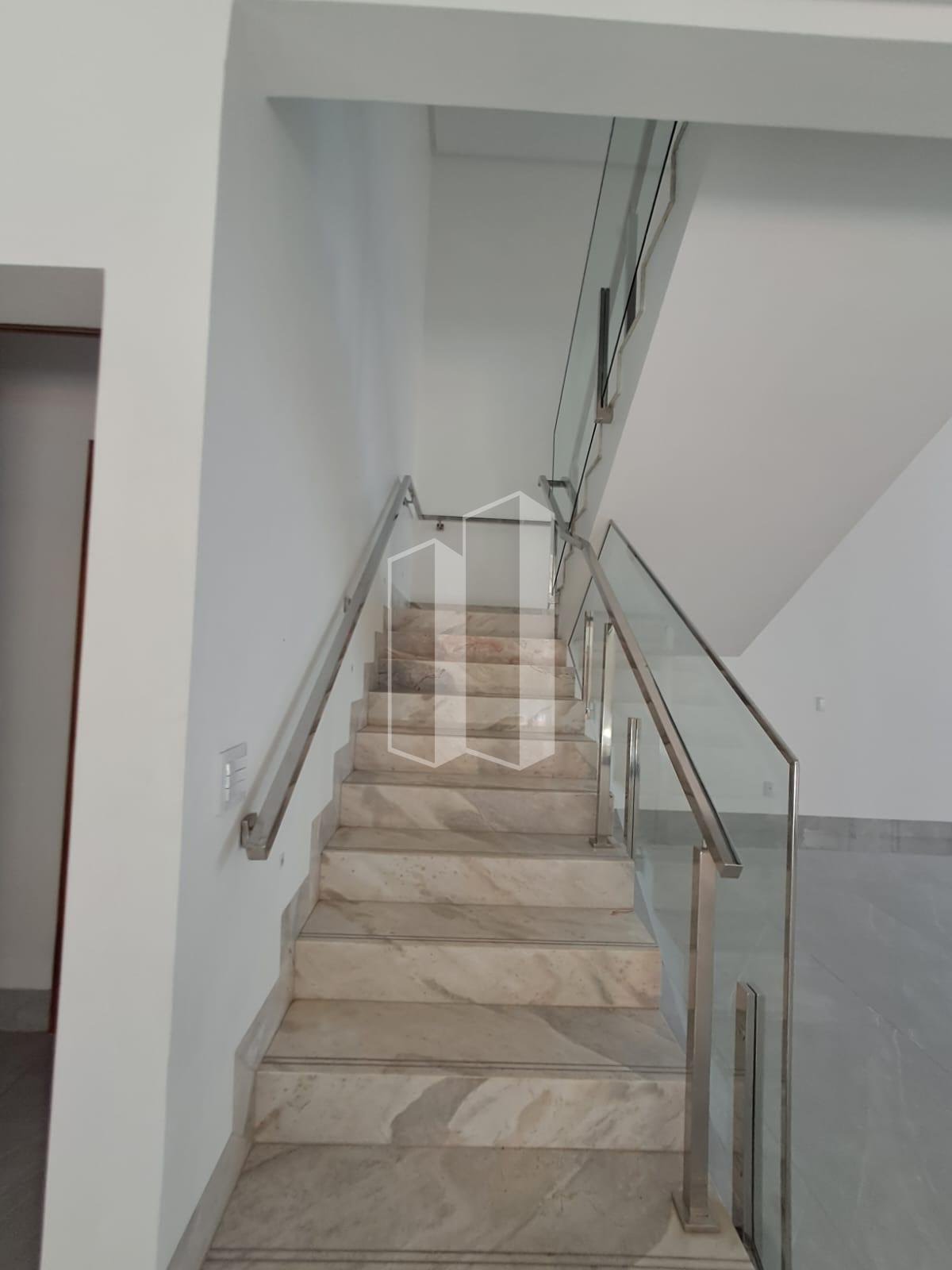 Casa à venda com 5 quartos, 5 suítes, 4 vagas e 543m² no Residencial Alphaville Flamboyant, Goiânia (GO) — foto 18 de 30