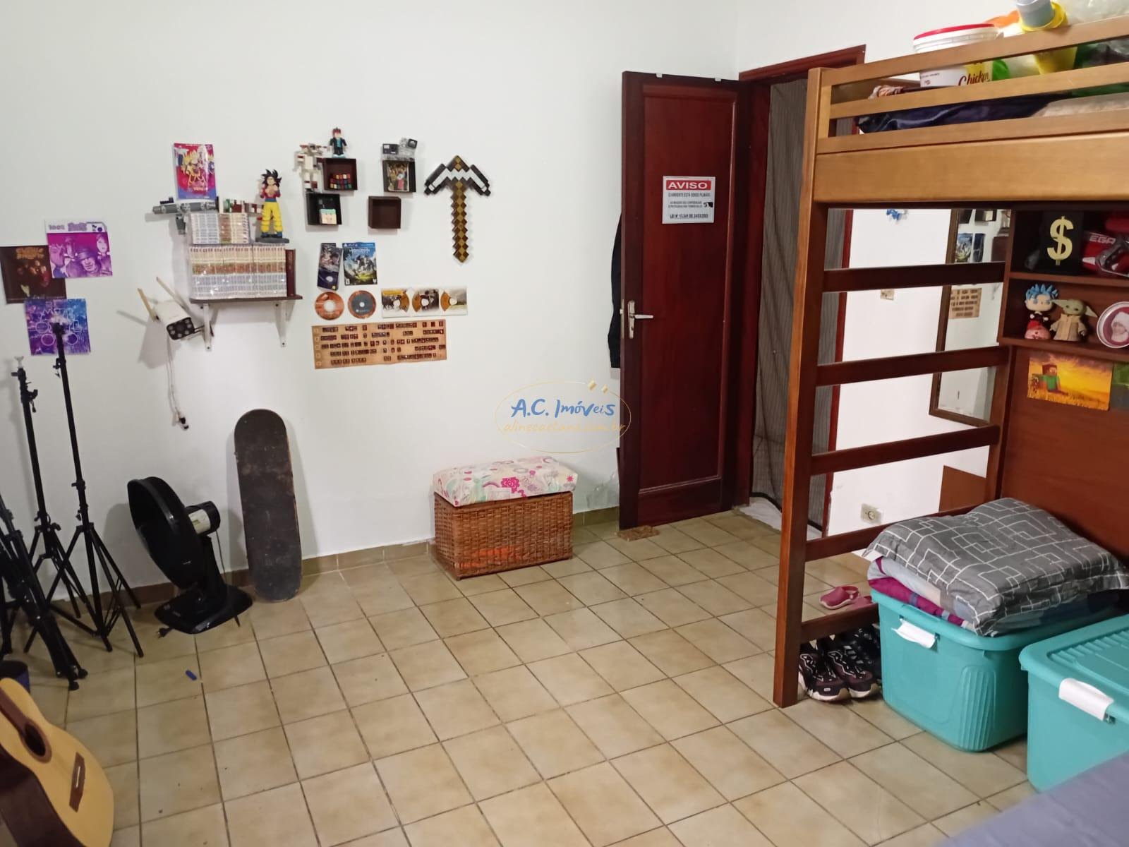 Casa à venda com 3 quartos, 1 suíte, 2 vagas e 107m² no Vila Tupi, Praia Grande (SP) — foto 12 de 24