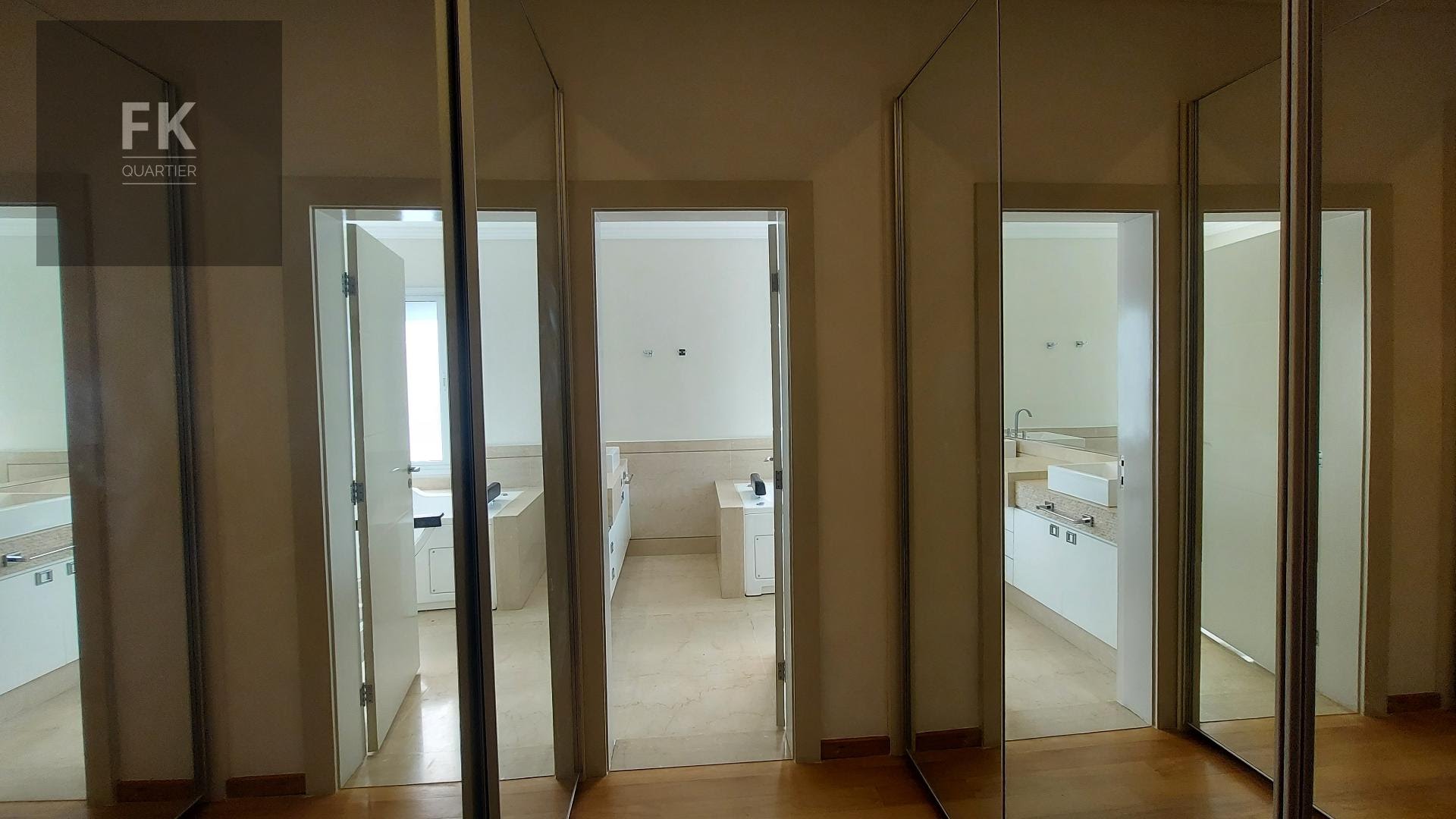 Casa à venda com 5 quartos, 5 suítes, 4 vagas e 985m² no Alphaville, Barueri (SP) — foto 18 de 30
