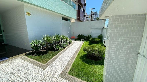Cobertura Triplex beira mar para venda