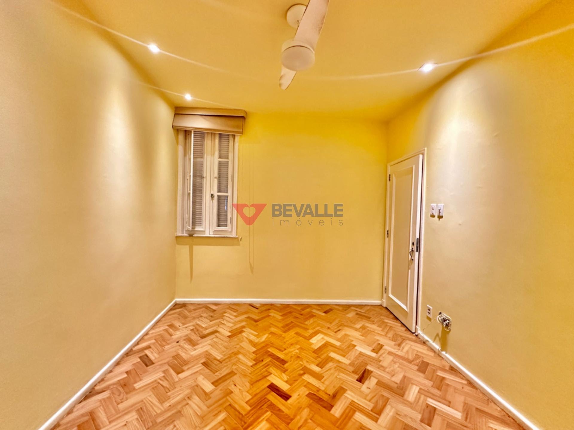 Apartamento à venda com 4 quartos, 1 suíte, 1 vaga e 130m² no Leblon, Rio de Janeiro (RJ) — foto 7 de 30