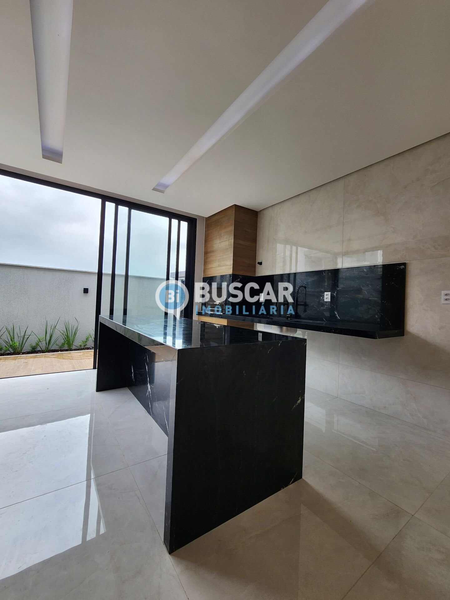 Casa à venda com 4 quartos, 4 suítes, 4 vagas e 307m² no Sim, Feira de Santana (BA) — foto 4 de 21