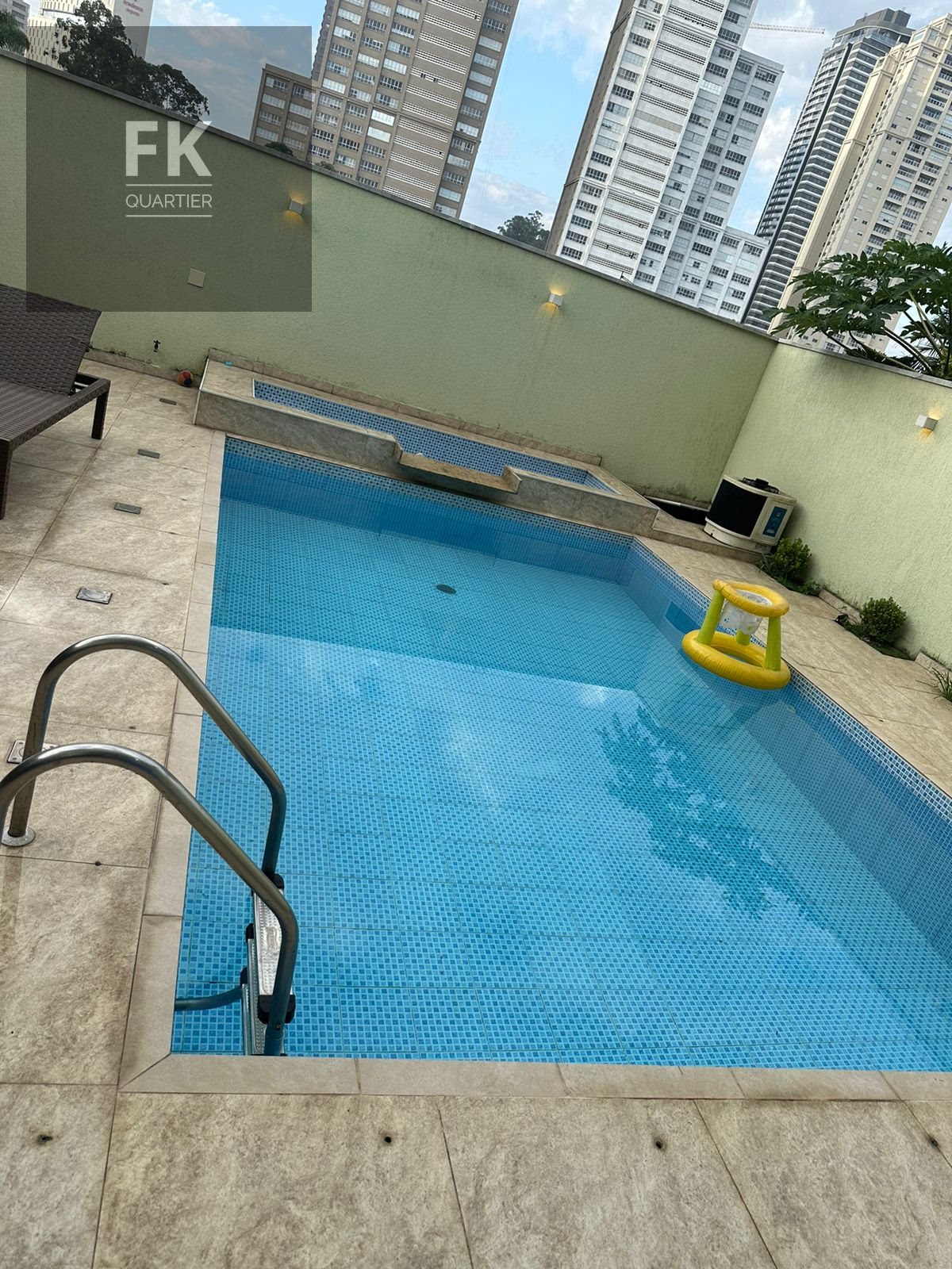 Casa à venda com 4 quartos, 3 suítes, 4 vagas e 308m² no Alphaville, Santana de Parnaíba (SP) — foto 22 de 30