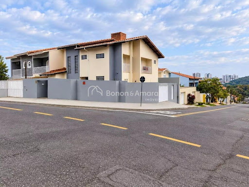 Casa, 3 quartos, 230 m² - Foto 1