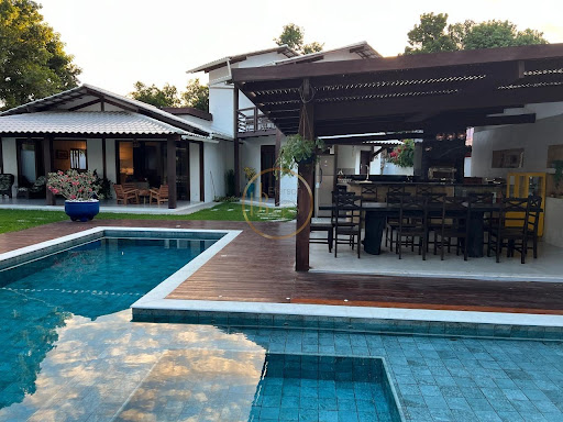 Casa à Venda em São Francisco, Porto Seguro: 3 Suítes, 312m²