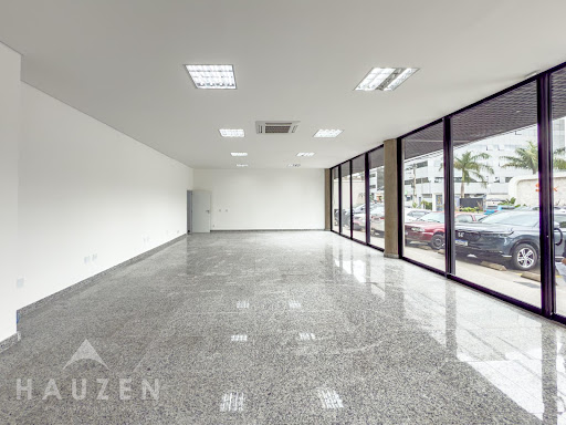Loja/Sala comercial em Lagos de Santa Helena - Bragança Paulista, SP