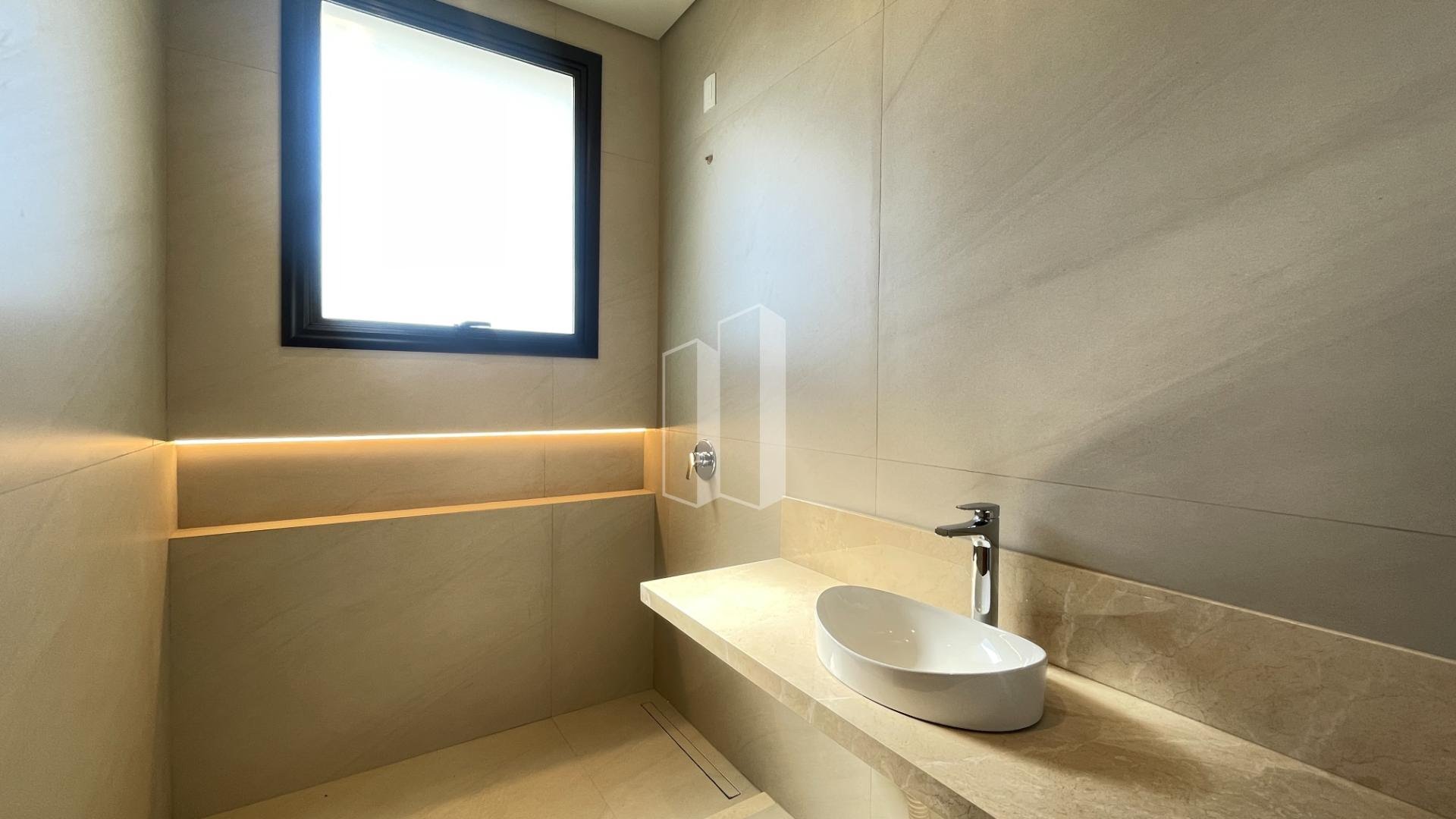 Casa à venda com 4 quartos, 4 suítes, 4 vagas e 369m² no Jardins França, Goiânia (GO) — foto 21 de 30