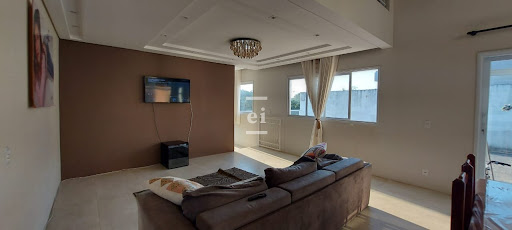 Casa no Condomínio em Cambarah - Jarinu, SP