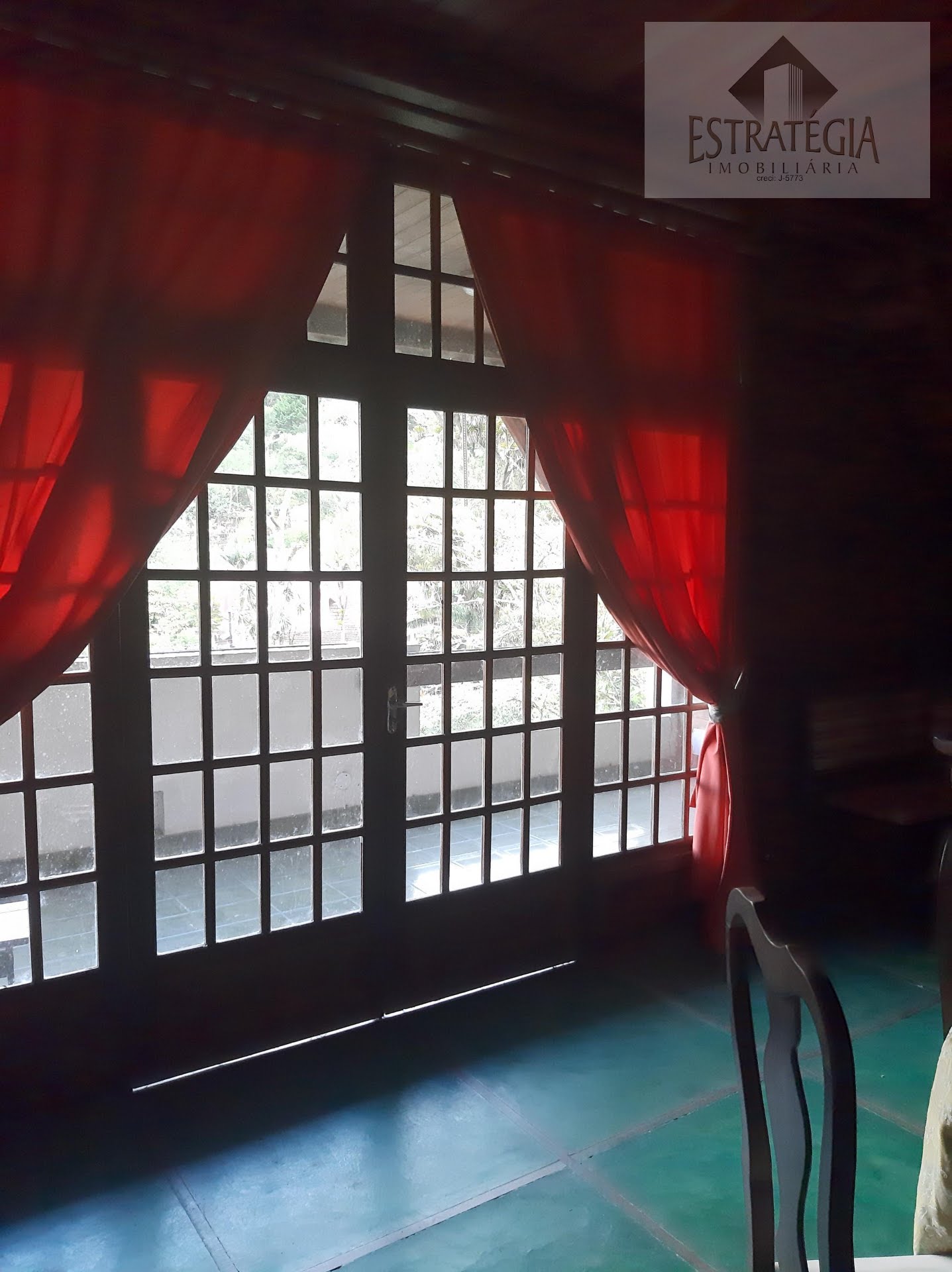 Casa à venda com 5 quartos, 1 suíte, 3 vagas e 464m² no Independência, Petrópolis (RJ) — foto 8 de 13