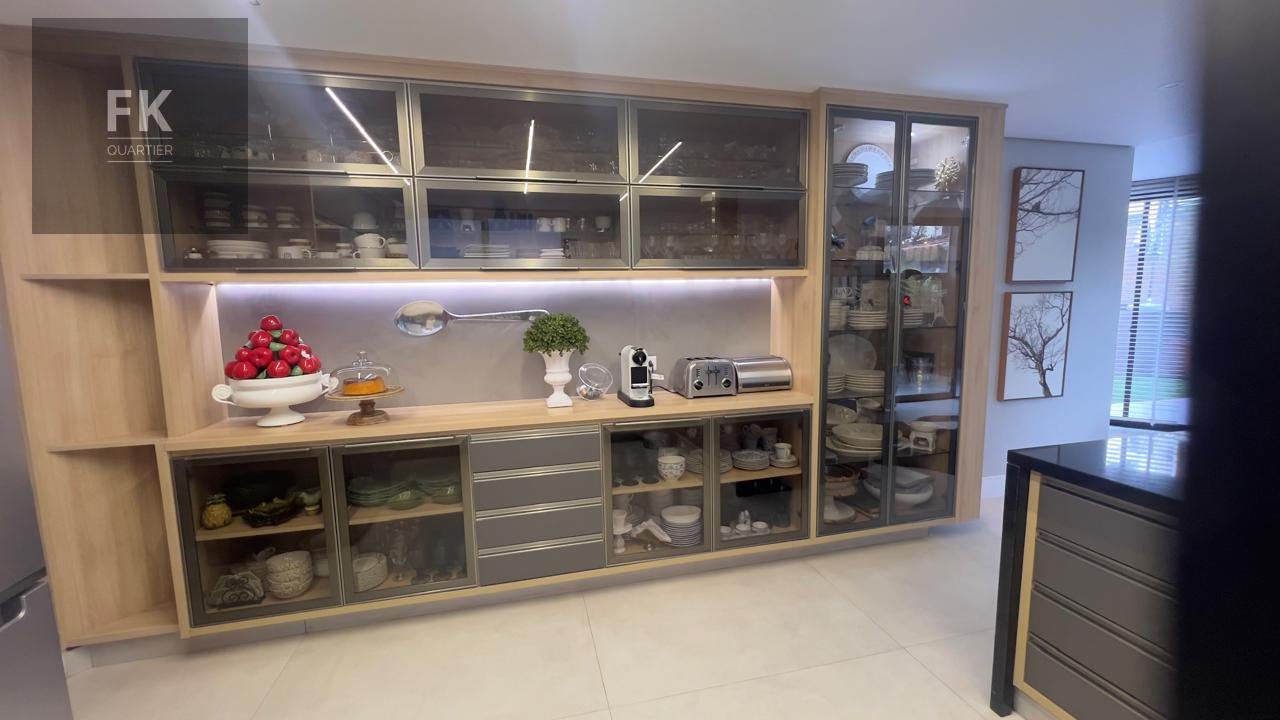Casa à venda com 5 quartos, 4 suítes, 4 vagas e 300m² no Alphaville, Santana de Parnaíba (SP) — foto 11 de 30