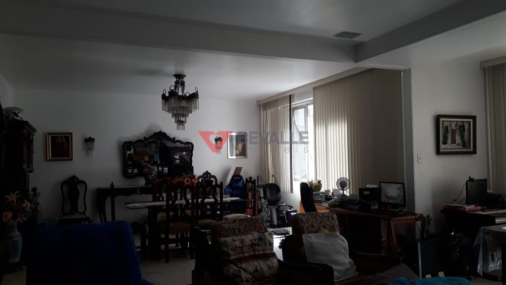 Apartamento à venda com 3 quartos, 1 suíte, 1 vaga e 190m² no Copacabana, Rio de Janeiro (RJ) — foto 11 de 23