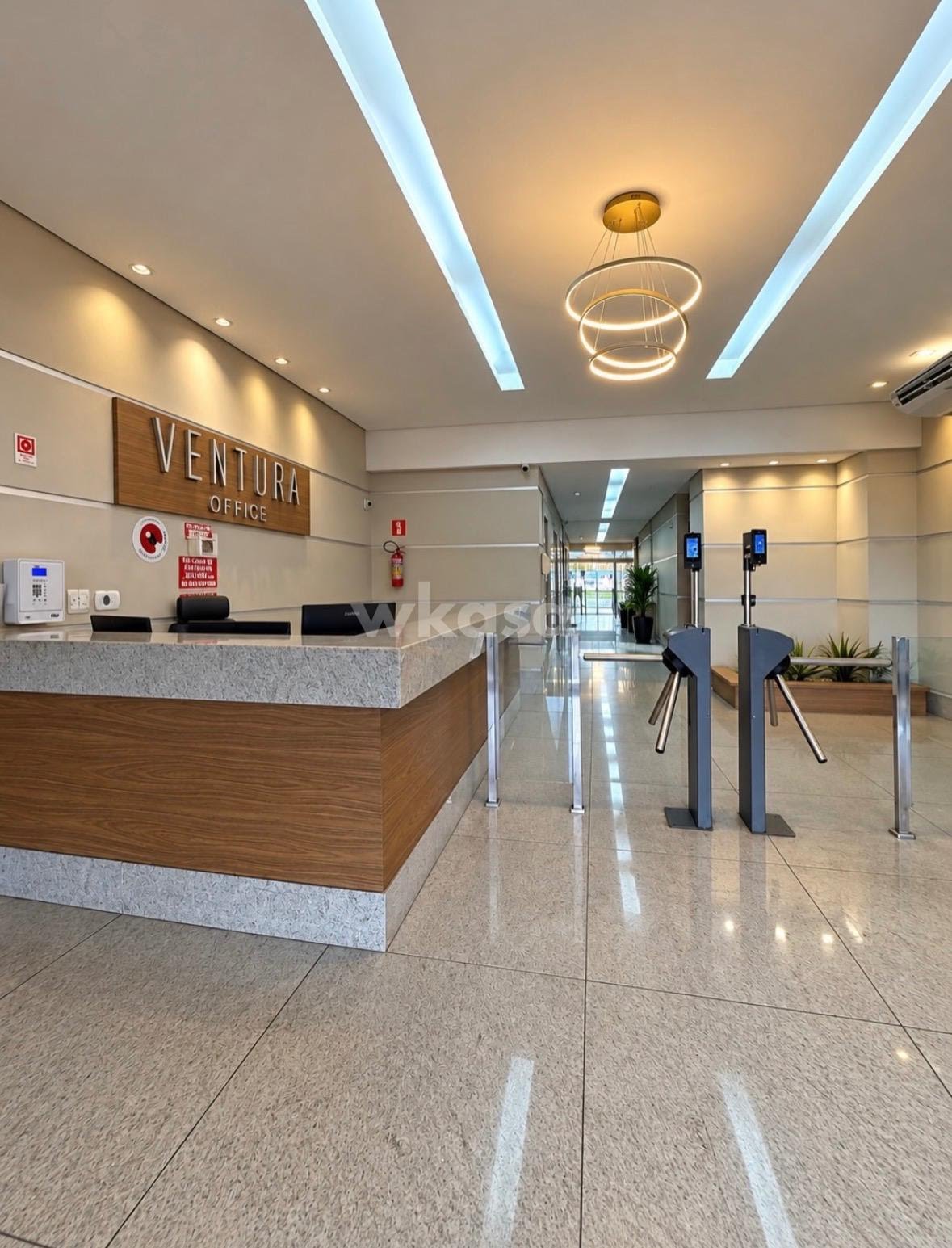 Comercial à venda com 32m² no Morada de Laranjeiras, Serra (ES) — foto 2 de 11