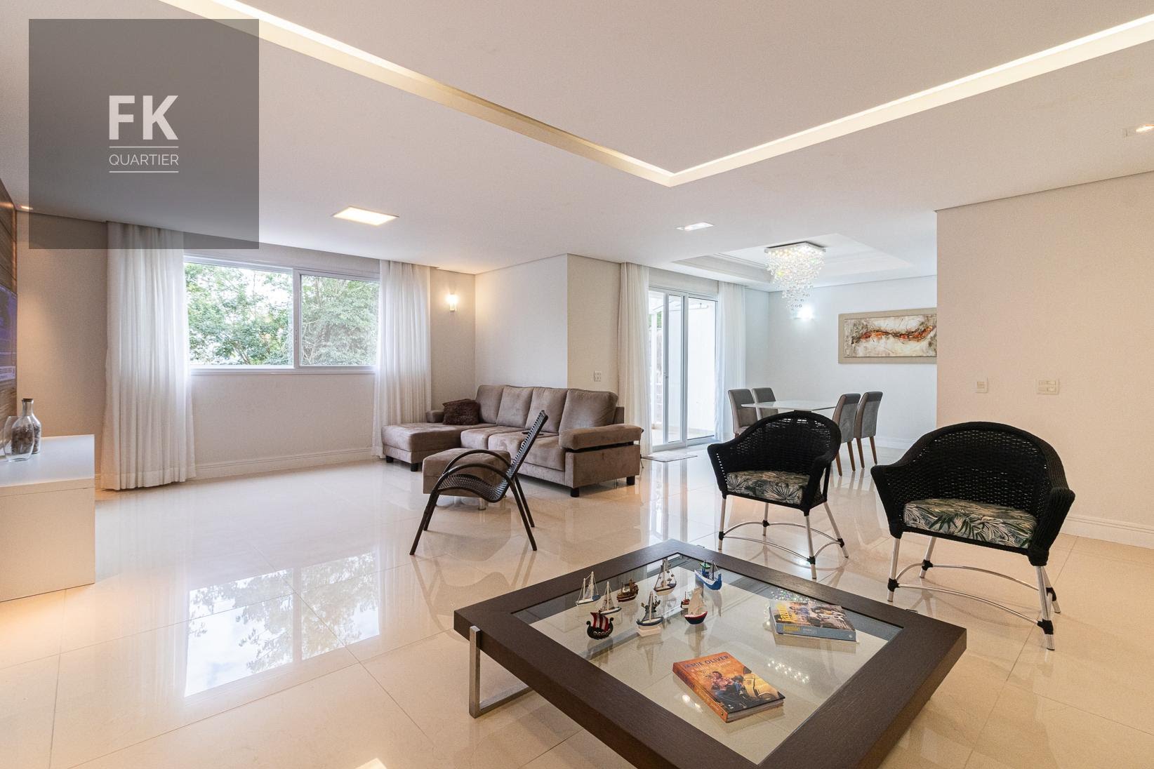 Casa à venda com 4 quartos, 4 suítes, 4 vagas e 435m² no Alphaville, Santana de Parnaíba (SP) — foto 14 de 30