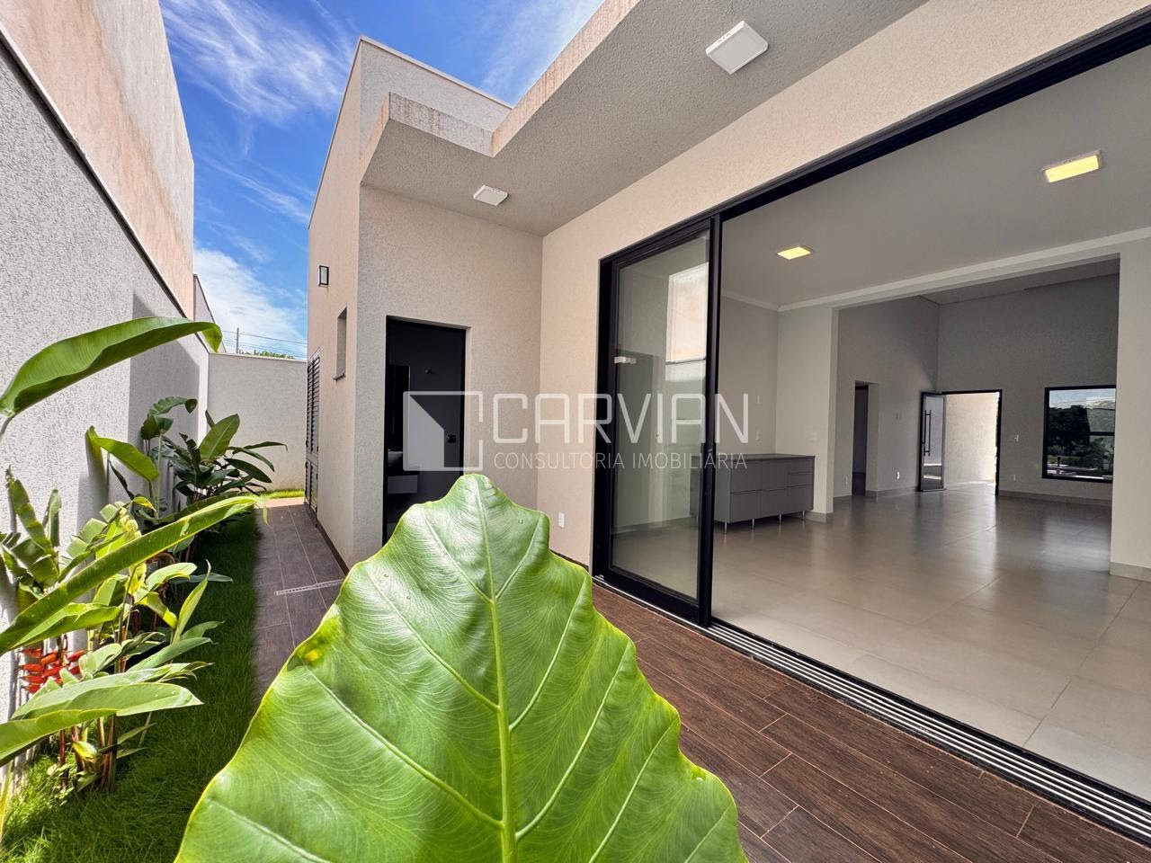 Casa à venda com 3 quartos, 1 suíte, 4 vagas e 147m² no Bonfim Paulista, Ribeirão Preto (SP) — foto 2 de 30