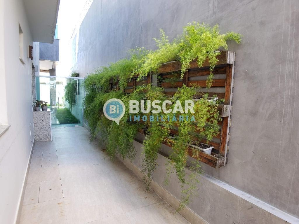 Casa à venda com 4 quartos, 3 suítes, 2 vagas e 346m² no Papagaio, Feira de Santana (BA) — foto 8 de 21