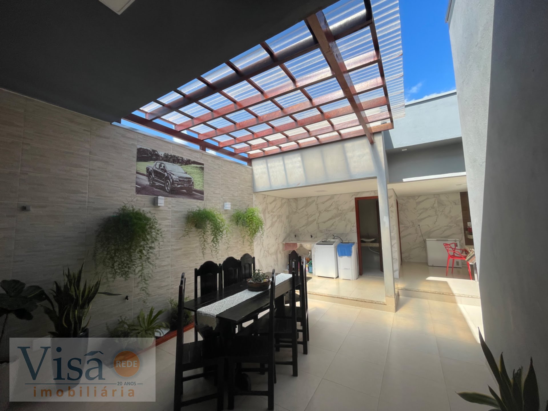 Casa à venda com 3 quartos, 2 suítes, 2 vagas e 250m² no Jardim Serrano, Paracatu (MG) — foto 7 de 30