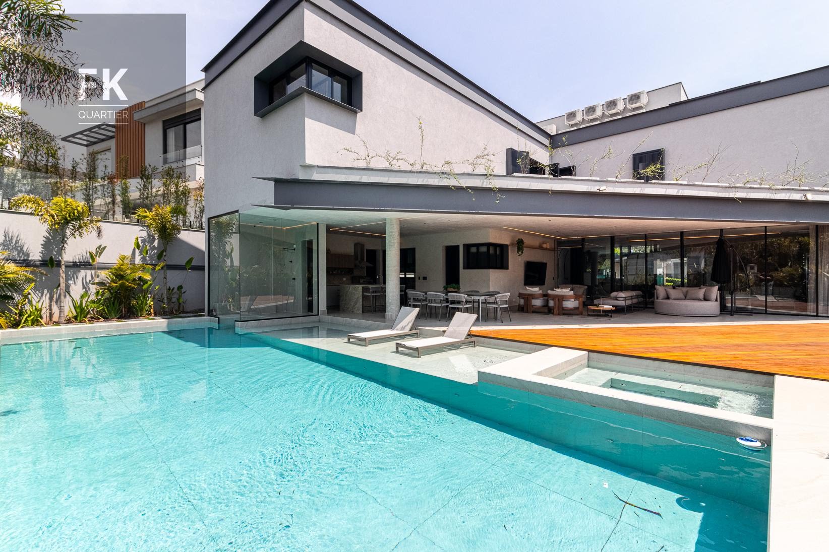 Casa à venda com 4 quartos, 4 suítes, 10 vagas e 1079m² no Alphaville Residencial Zero, Barueri (SP) — foto 19 de 30
