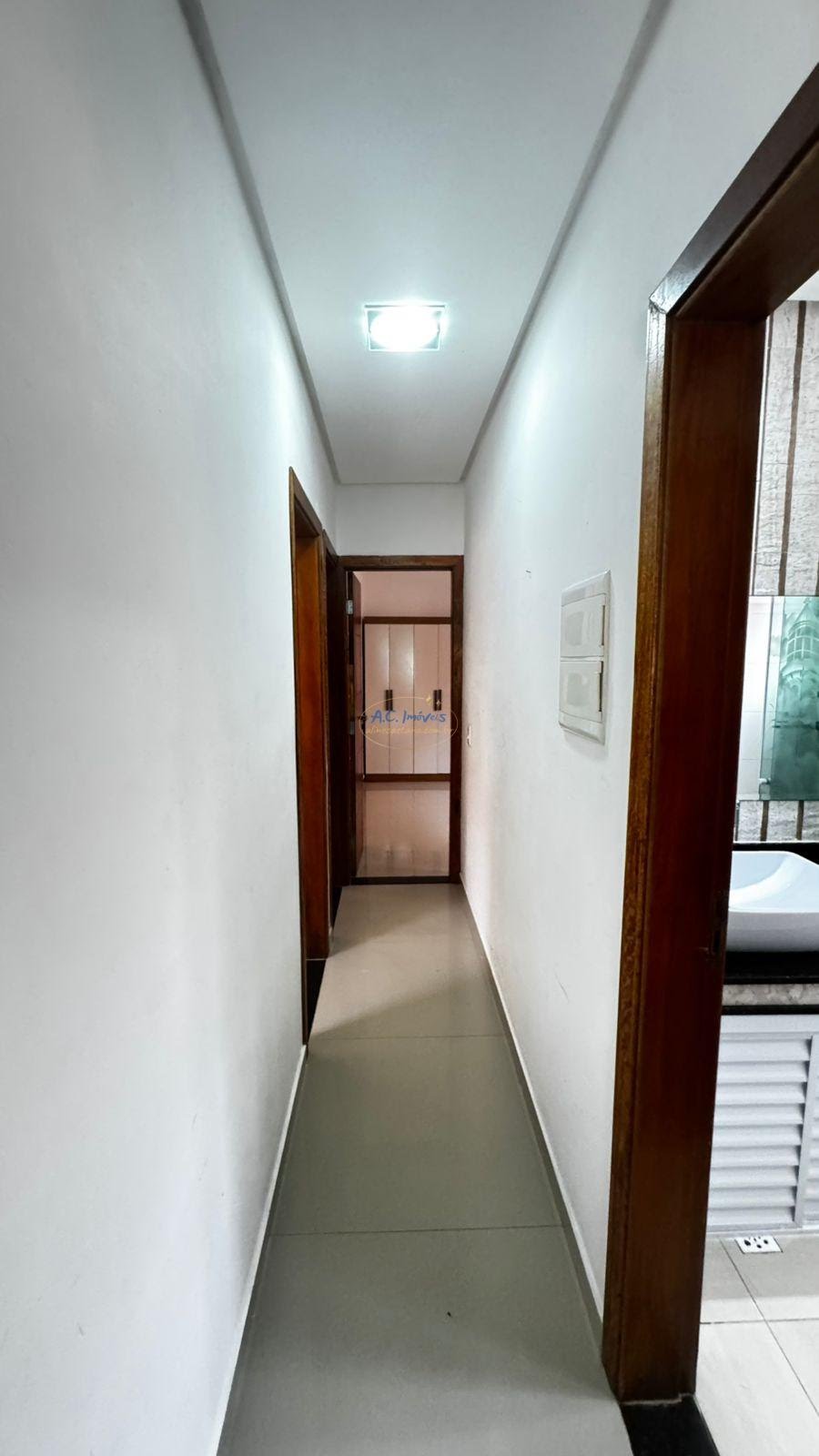 Casa à venda com 3 quartos, 1 suíte, 4 vagas e 180m² no Vila Caiçara, Praia Grande (SP) — foto 18 de 27