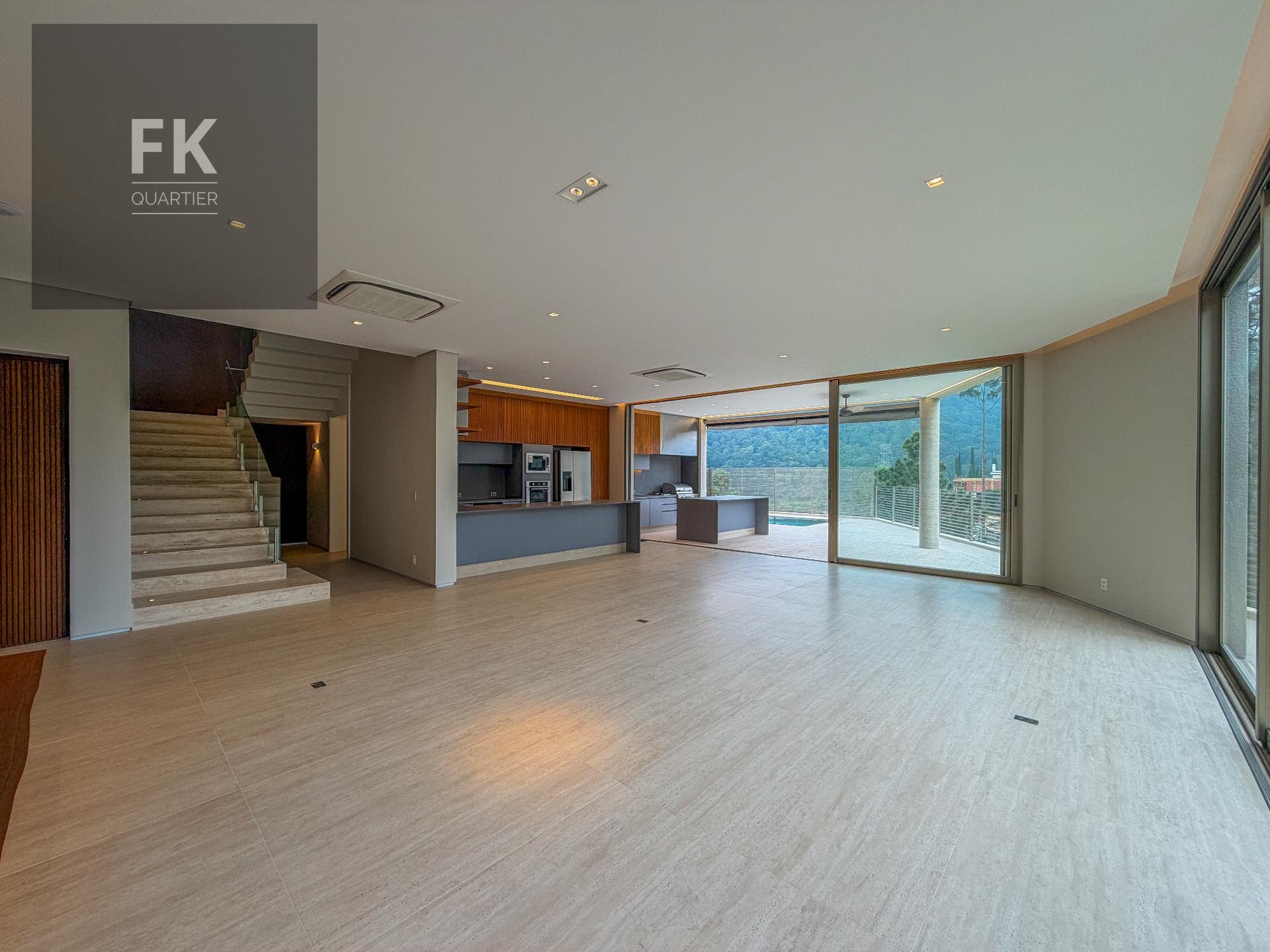 Casa à venda com 5 quartos, 5 suítes, 6 vagas e 480m² no Tamboré, Barueri (SP) — foto 9 de 30