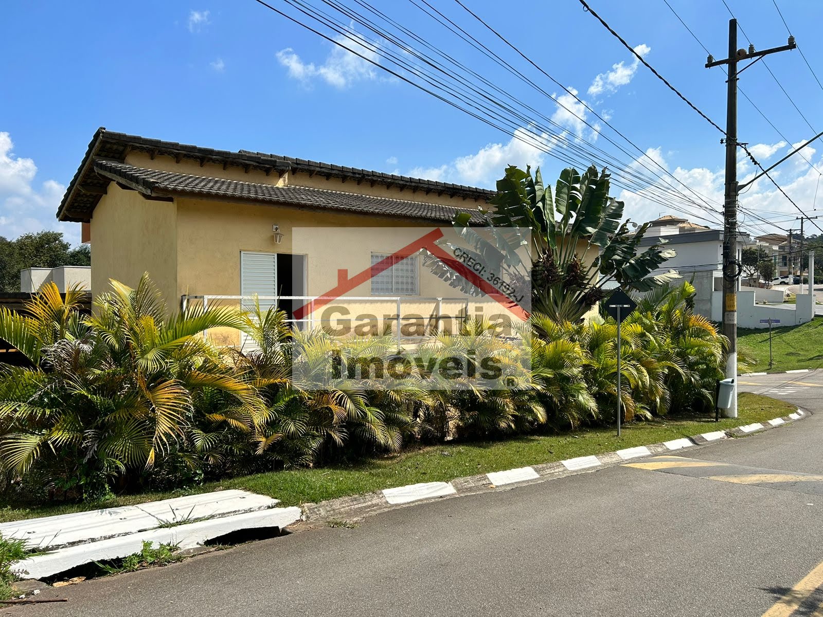 Casa à venda com 3 quartos, 1 suíte, 3 vagas e 290m² no Suru, Santana de Parnaíba (SP) — foto 8 de 27