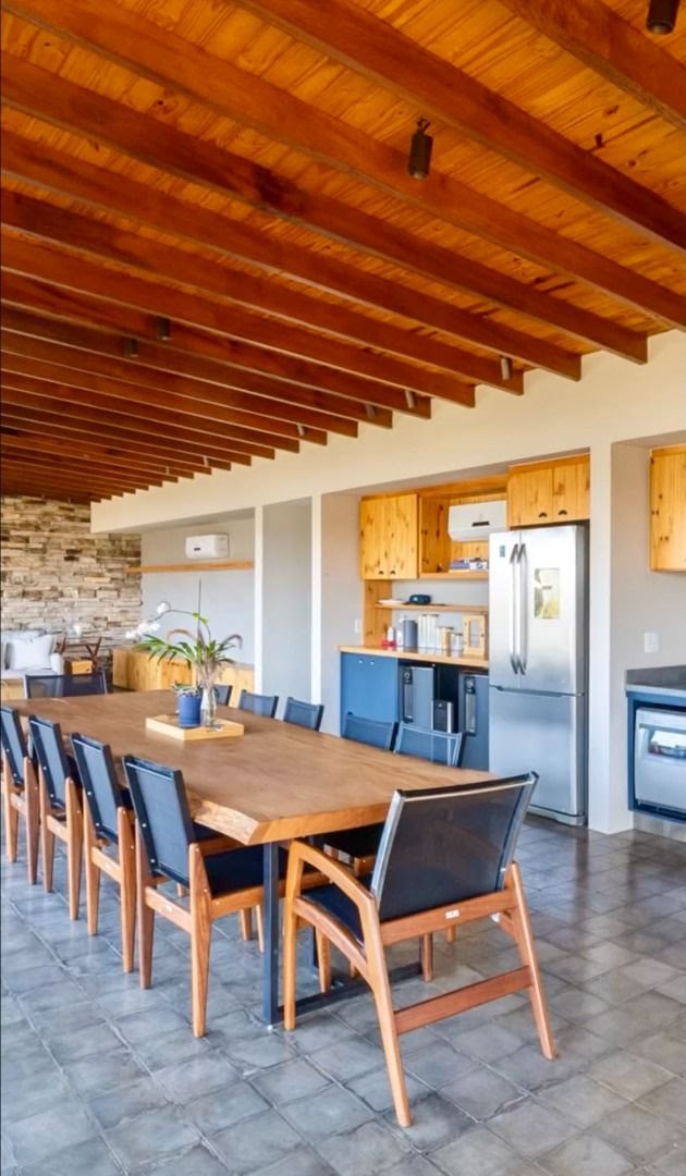 Casa à venda com 3 quartos, 2 suítes, 6 vagas e 279m² no Zona Rural, Delfinópolis (MG) — foto 5 de 22