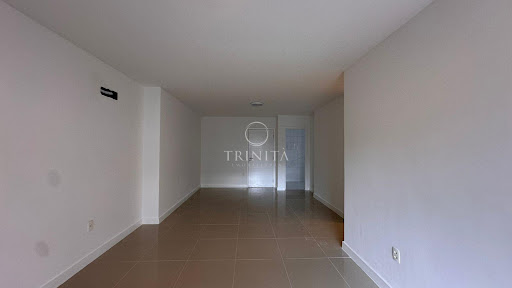 sala-trinitaimobiliaria-elos-ilhapura