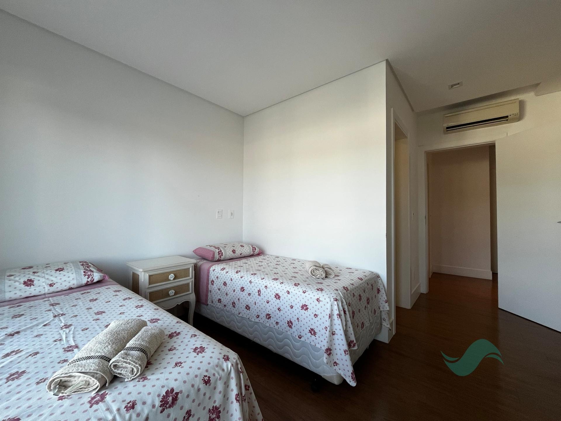 Cobertura à venda com 4 quartos, 4 suítes, 3 vagas e 240m² no Jurerê, Florianópolis (SC) — foto 17 de 19