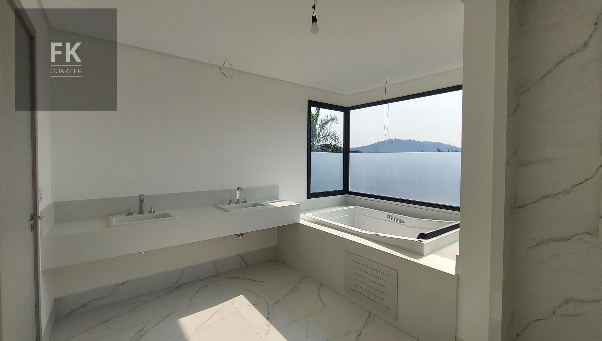 Casa à venda com 4 quartos, 4 suítes, 6 vagas e 452m² no Colinas da Anhanguera, Santana de Parnaíba (SP) — foto 18 de 20