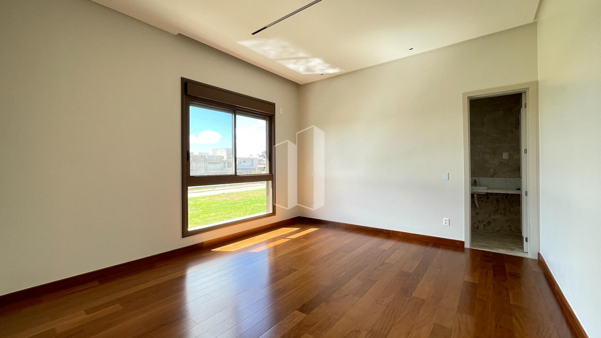 Casa à venda com 5 quartos, 5 suítes, 6 vagas e 440m² no Jardins França, Goiânia (GO) — foto 23 de 30