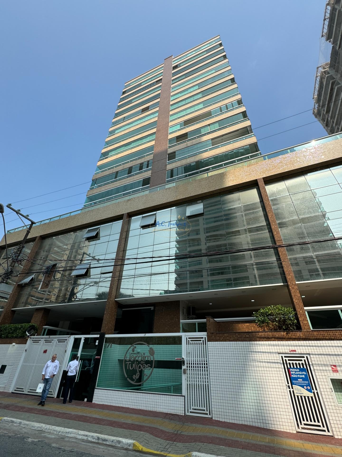 Apartamento à venda com 2 quartos, 1 suíte, 3 vagas e 93m² no Vila Caiçara, Praia Grande (SP) — foto 2 de 30