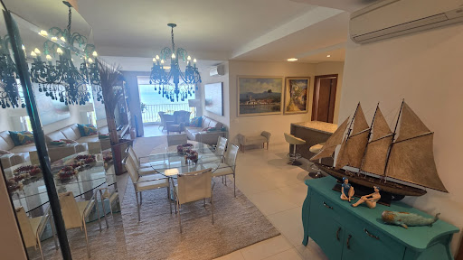 Apartamento Frente ao Mar no L23 em Itaguá  -  Ubatuba