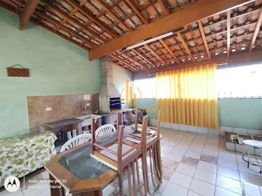 Casa Térrea com 4 Dormitórios (1 Suíte) - Jardim Stella, Santo André/SP; 210 m2 de área construída