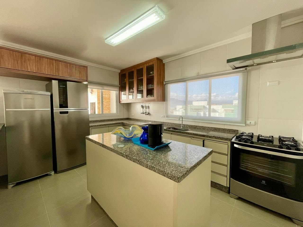 Cobertura à venda com 3 quartos, 3 banheiros e 210m² no Acaraú, Ubatuba (SP) — foto 2 de 22