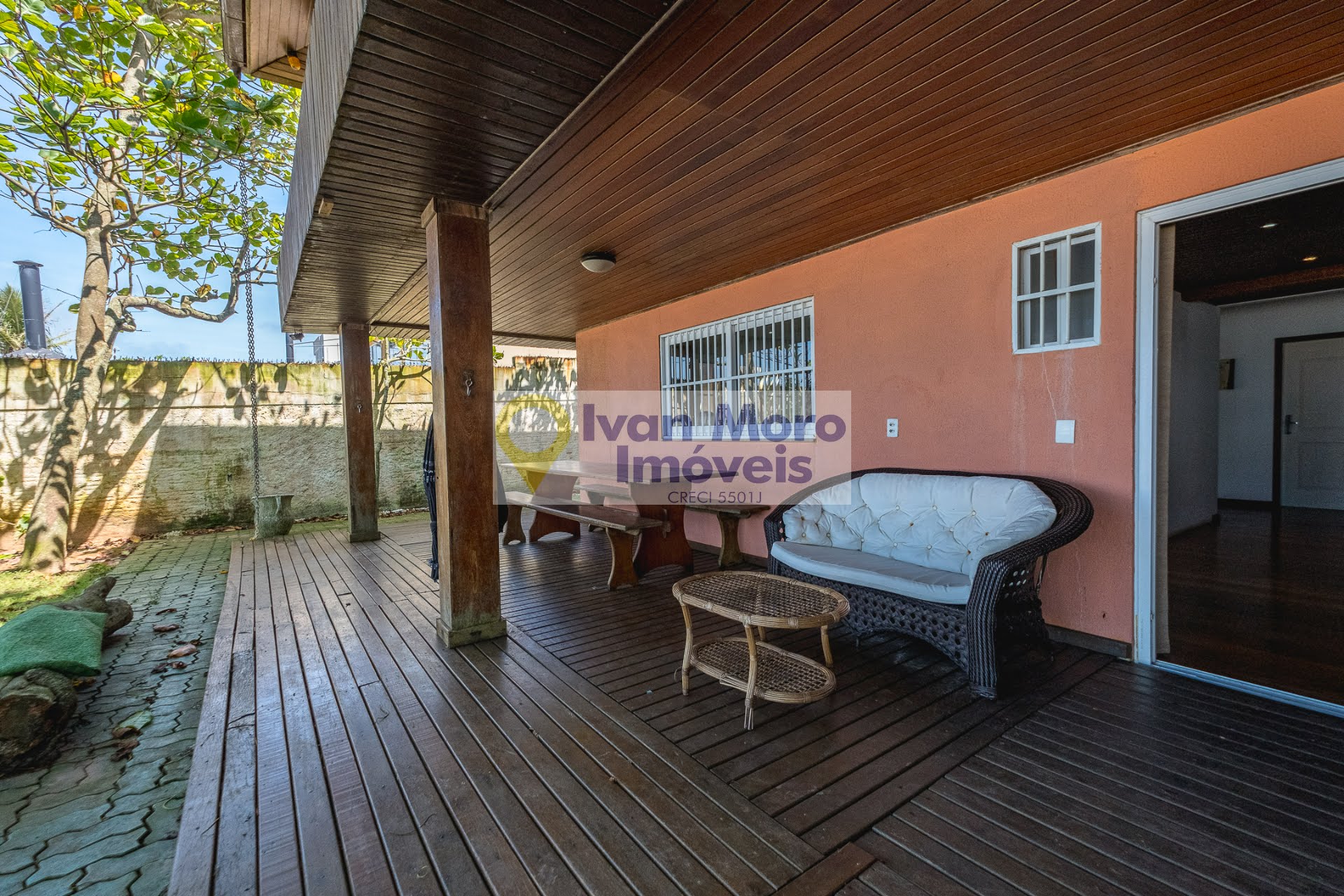 Casa à venda com 10 quartos, 7 suítes, 4 vagas e 554m² no Ingleses do Rio Vermelho, Florianópolis (SC) — foto 2 de 30