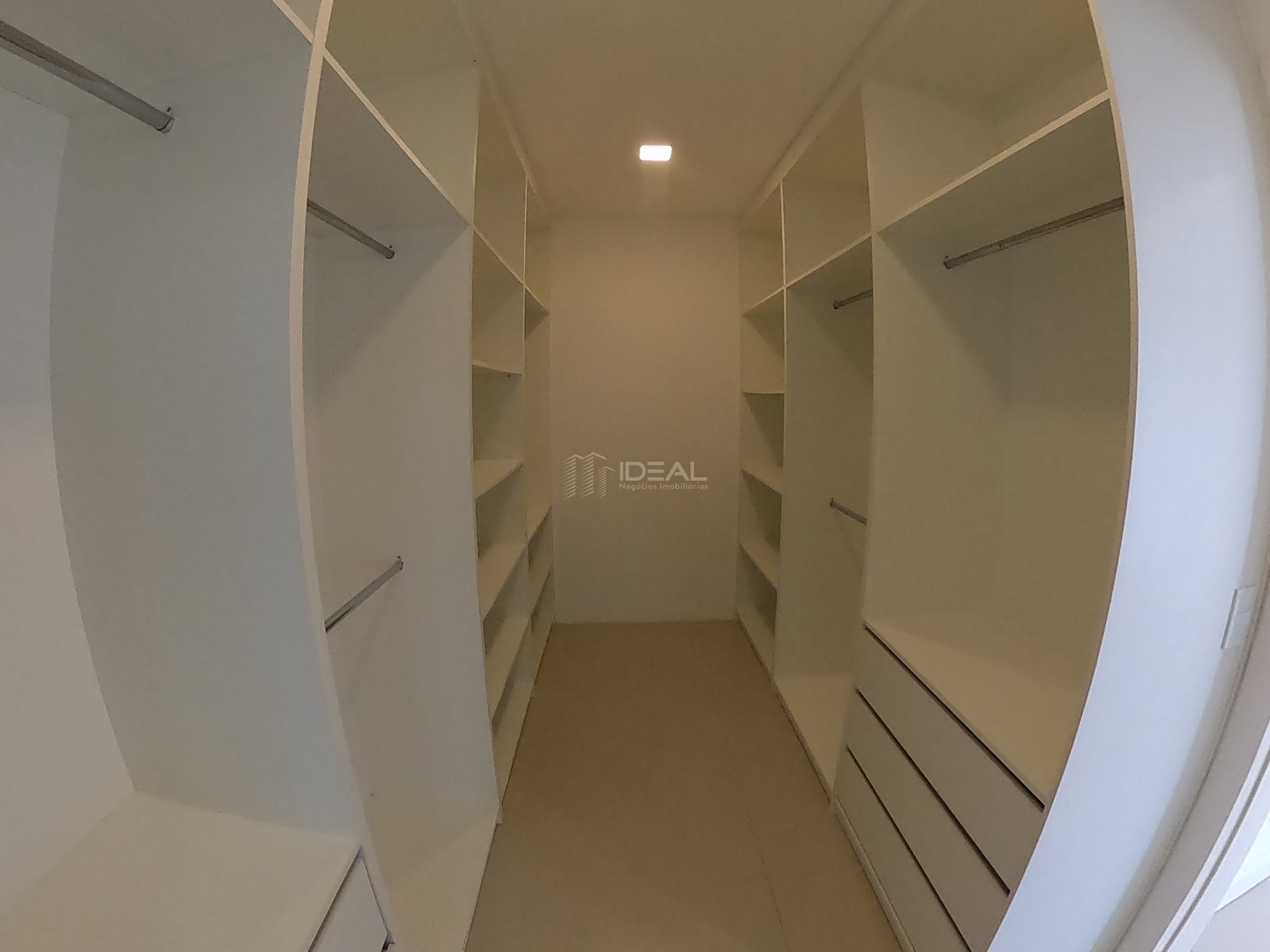 Casa à venda com 4 quartos, 4 suítes, 3 vagas e 420m² no Parque California, Campos dos Goytacazes (RJ) — foto 17 de 30