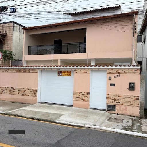 Casa Comercial em Centro  -  Macaé