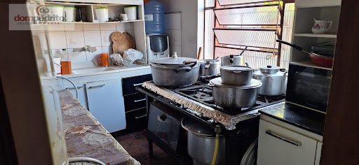 Área de serviço/cozinha auxiliar 