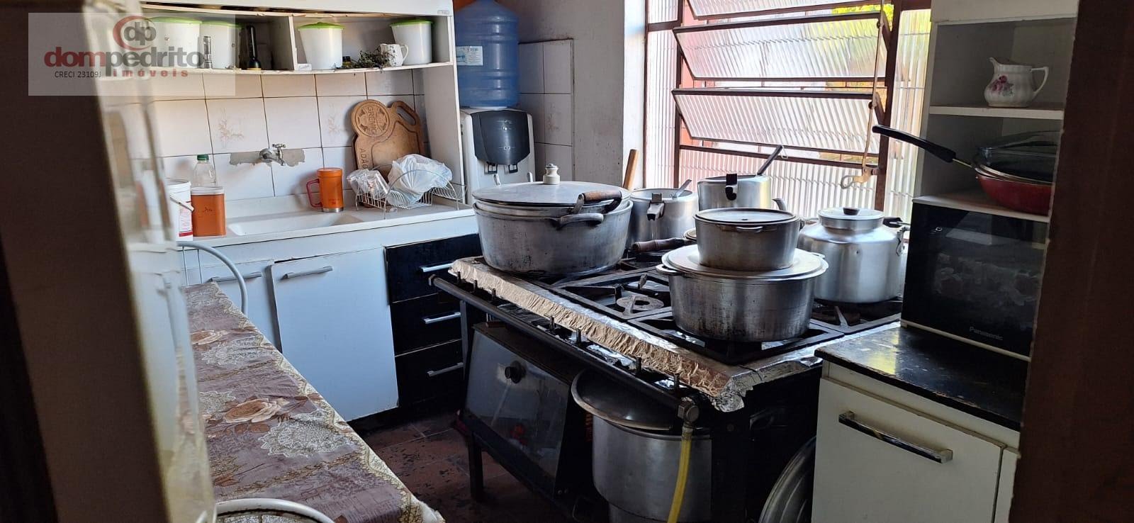 Área de serviço/cozinha auxiliar 