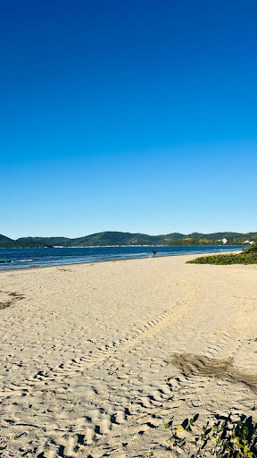 Locação de Temporada - Casa Beira mar para alugar com 4 quartos - Perequê - Porto Belo/SC